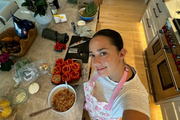 Из офиса — на яхту к миллиардерам. Зачем зумеры отказываются от карьеры и идут работать няньками у богачей? Из офиса — на яхту к миллиардерам. Зачем зумеры отказываются от карьеры и идут работать няньками у богачей?