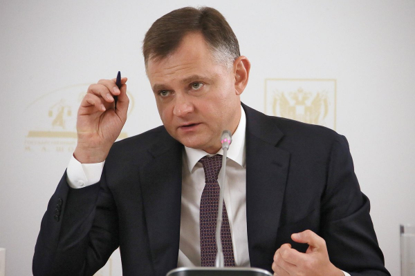 Из-за волн засухи и ливней треть фермеров в России оказалась под угрозой банкротства. Останутся ли россияне без овощей и фруктов?