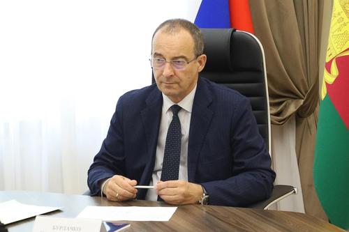 Юрий Бурлачко провел личный прием граждан в кубанском парламенте