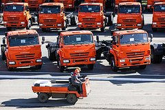 «КамАЗ» запретил сотрудникам приносить на предприятие покупную еду