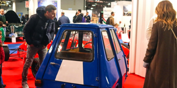 Курс доллара снова упал: эксперт назвал главную силу рубля