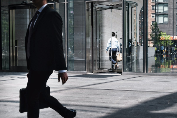 Люди по всему миру теряют интерес к работе. Что с ними происходит? Люди по всему миру теряют интерес к работе. Что с ними происходит?