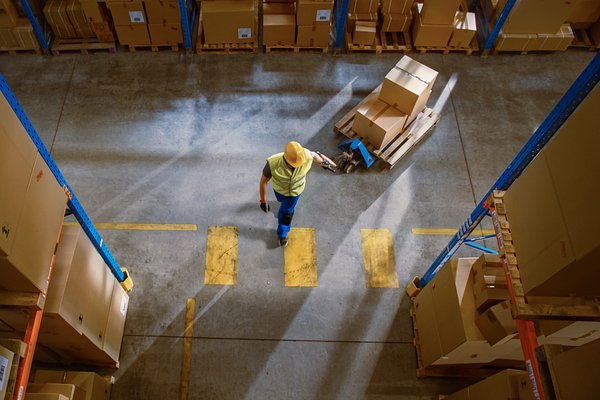 Логистический коллапс. ТК ПЭК больше суток не отдает клиентам грузы. Что случилось? Логистический коллапс. ТК ПЭК больше суток не отдает клиентам грузы. Что случилось?