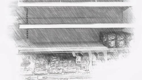 Новая экономическая реальность стала заметна по прилавкам магазинов