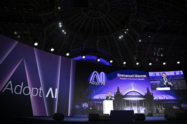 &laquo;Он встраивается во все процессы&raquo; Почему ИИ стал опасным орудием мировой политики и как его будут использовать Россия, США и Китай?