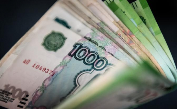 От денег карманы уже лопаются: «Новые люди» предлагают вернуть в оборот 10-тысячные банкноты
