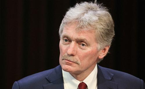 Песков назвал позором для Латвии планы массового уничтожения военных мемориалов