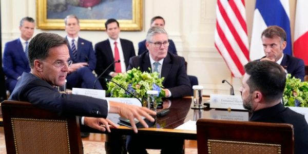 Подоляк высказался об условиях мира, предложенных Россией и США