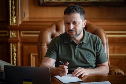 Политолог Марков: Зеленский сейчас становится реальным диктатором Украины