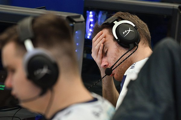 «Превратились в пепел» Любители видеоигр годами вкладывали деньги в виртуальные вещи. Почему их цена обрушилась в один момент?