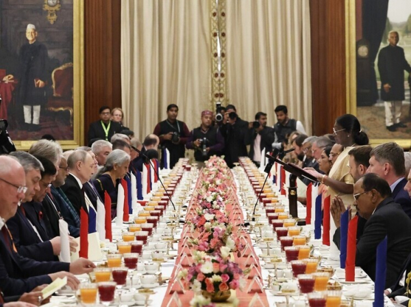 Президент Индии угостила Путина вегетарианским ужином