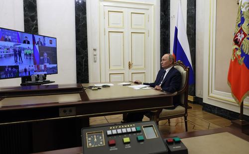 Путин назвал главной целью повышение уровня и качества жизни россиян 