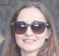 Рестораны захотели брать с москвичей десятки тысяч рублей за бронь столиков на 14 февраля