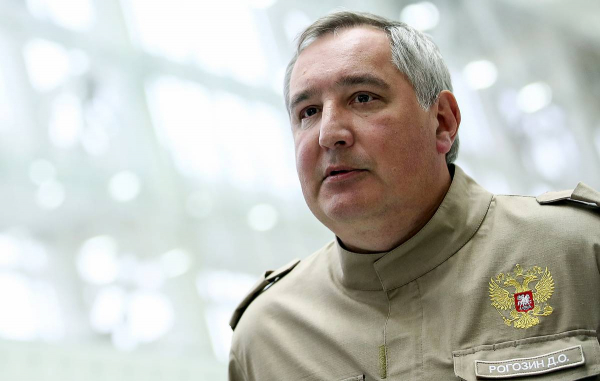 Рогозин призвал россиян «снять розовые очки»