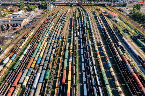 РЖД столкнулись с финансовыми проблемами. Как крупнейшая компания будет их решать?