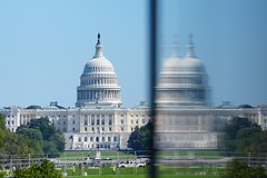 Сенат США одобрил более 100 кандидатов Трампа