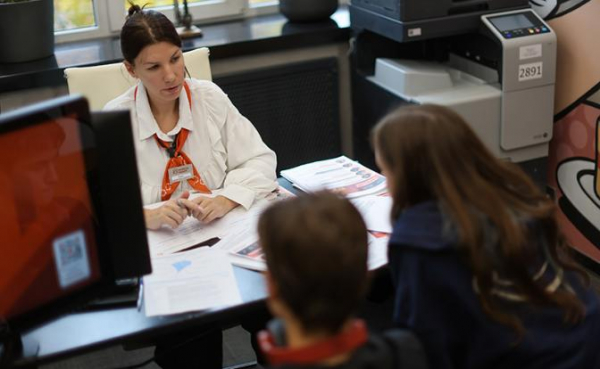 &laquo;Скрытая Россия&raquo;: миллионы людей заняты неполный рабочий день или вовсе трудятся нелегально