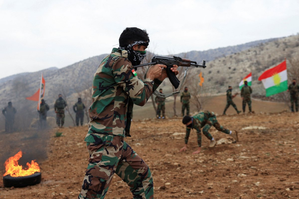 США хотят сменить власть в Иране с помощью военной операции и оппозиции. Кто способен занять место религиозных лидеров? США хотят сменить власть в Иране с помощью военной операции и оппозиции. Кто способен занять место религиозных лидеров?