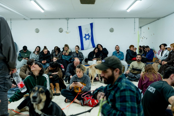 США, Израиль и Иран обмениваются масштабными ракетными ударами. Страшные кадры войны и ее последствий со всего Ближнего Востока