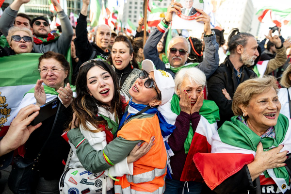 США, Израиль и Иран обмениваются масштабными ракетными ударами. Страшные кадры войны и ее последствий со всего Ближнего Востока