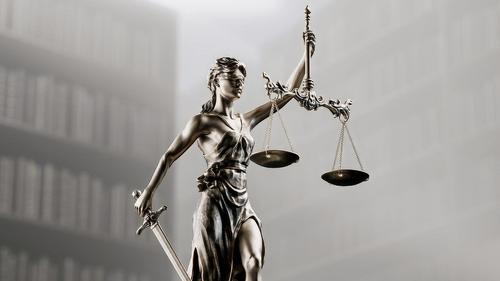 Судью хотят «примерно наказать». Но дело не в том, что приговор оправдательный, а в том, что он явно основан не на Законе и Справедливости Судью хотят «примерно наказать». Но дело не в том, что приговор оправдательный, а в том, что он явно основан не на Законе и Справедливости