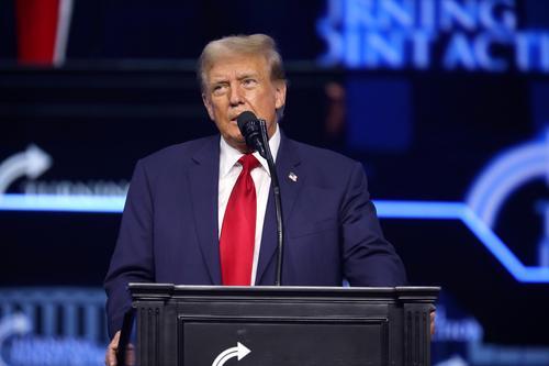 Трампизм: реальная политика или игра на публику?