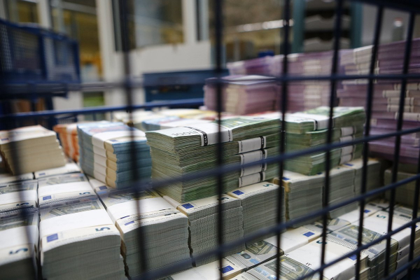 В Европе задумались о вечной блокировке российских активов. Почему никто не верит в успешность этого плана? В Европе задумались о вечной блокировке российских активов. Почему никто не верит в успешность этого плана?