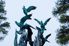 В России открыли памятник жертвам коронавируса В России открыли памятник жертвам коронавируса