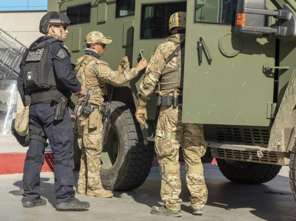 В США попавшие под депортацию мигранты решились на крайнюю меру