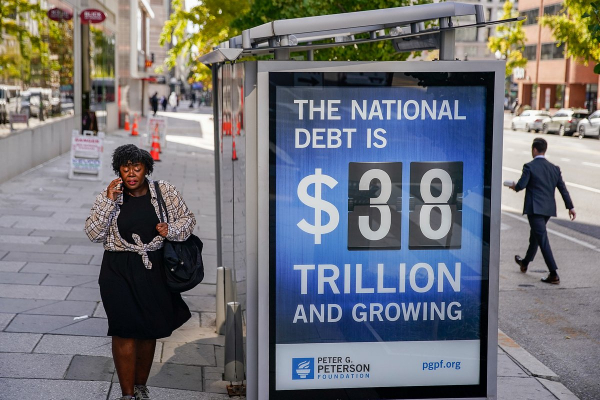 Война со всем миром. Доллар слабее с каждым днем. Почему Трамп не видит в этом проблемы? Война со всем миром. Доллар слабее с каждым днем. Почему Трамп не видит в этом проблемы?