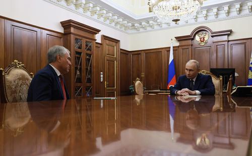 Володин о приоритетах: один из главных &ndash; обеспечение всем необходимым бойцов СВО