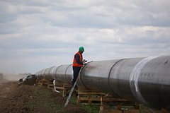 Выручка от поставок российской нефти за рубеж упала