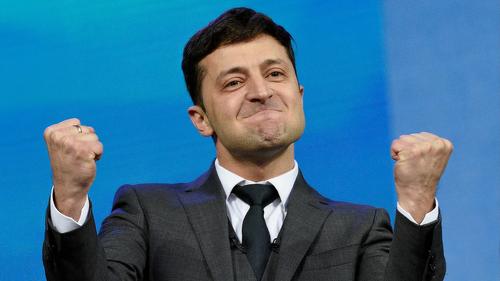 Зеленский своими же руками загоняет себя и свою команду в угол