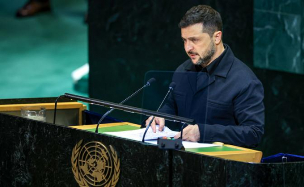 Зеленский выступает на заседании Генассамблеи ООН при полупустом зале Зеленский выступает на заседании Генассамблеи ООН при полупустом зале